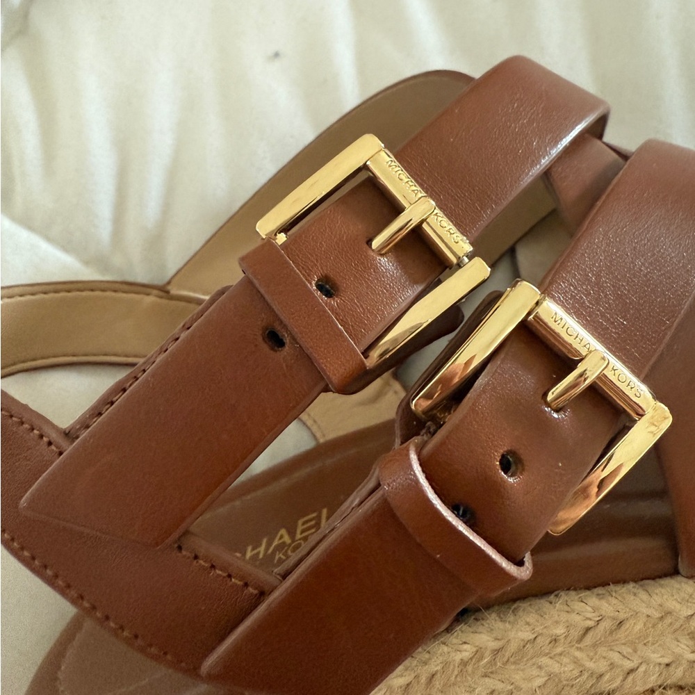 Michael Kors Jocelyn Brown Leather Wedge - Size 8,5 - Barely used - Like New! - Picture 4 of 7